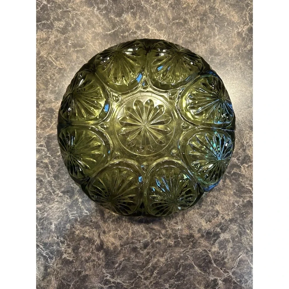 Vintage Green Anchor Hocking Medallion Star Cameo Scalloped 8